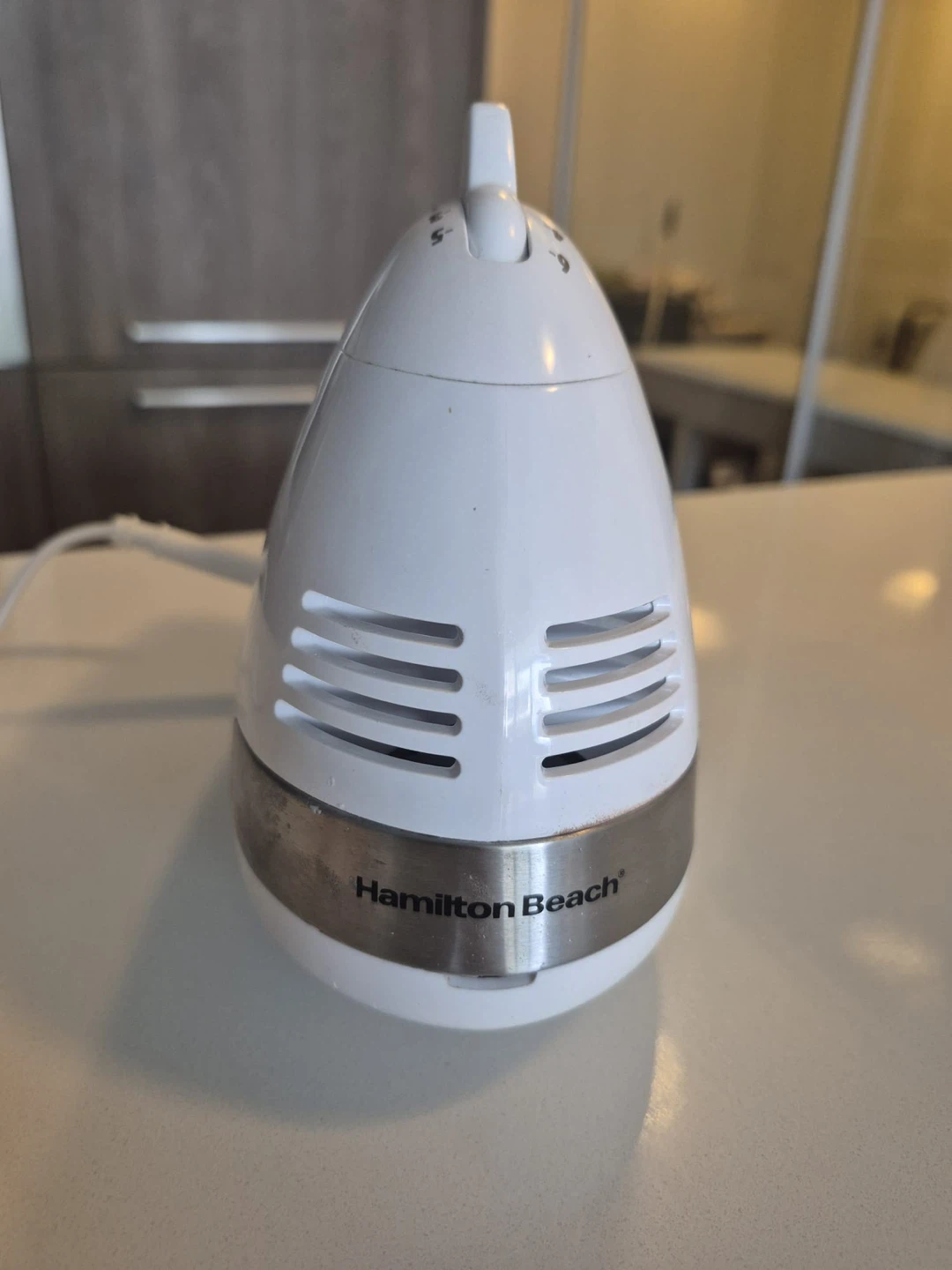 Hamilton Beach Hand Mixer with Storage Case - photo 2