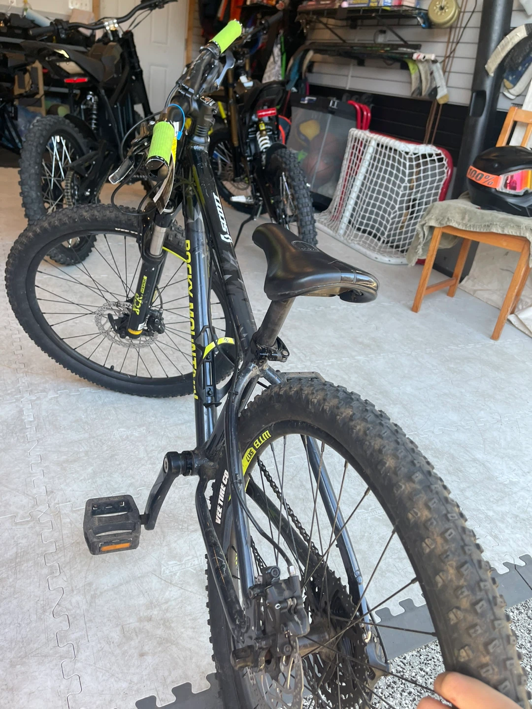 Rocky Mountain Mountain Bike - photo 5