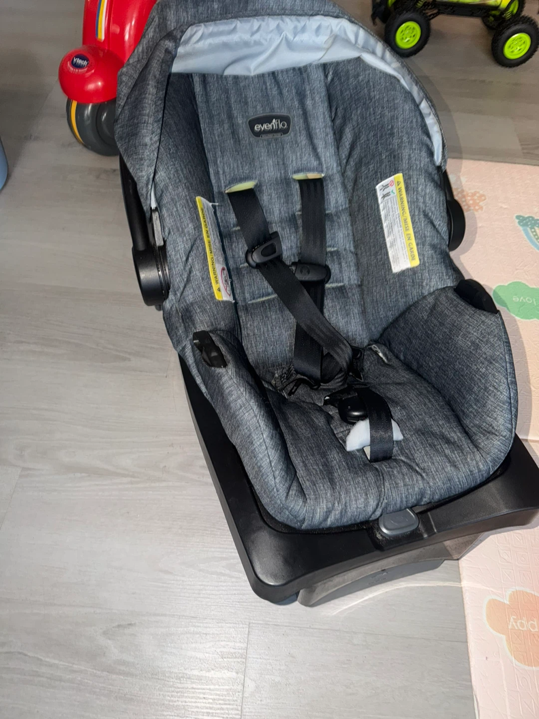 Evenflo Litemax 35 infant car seat