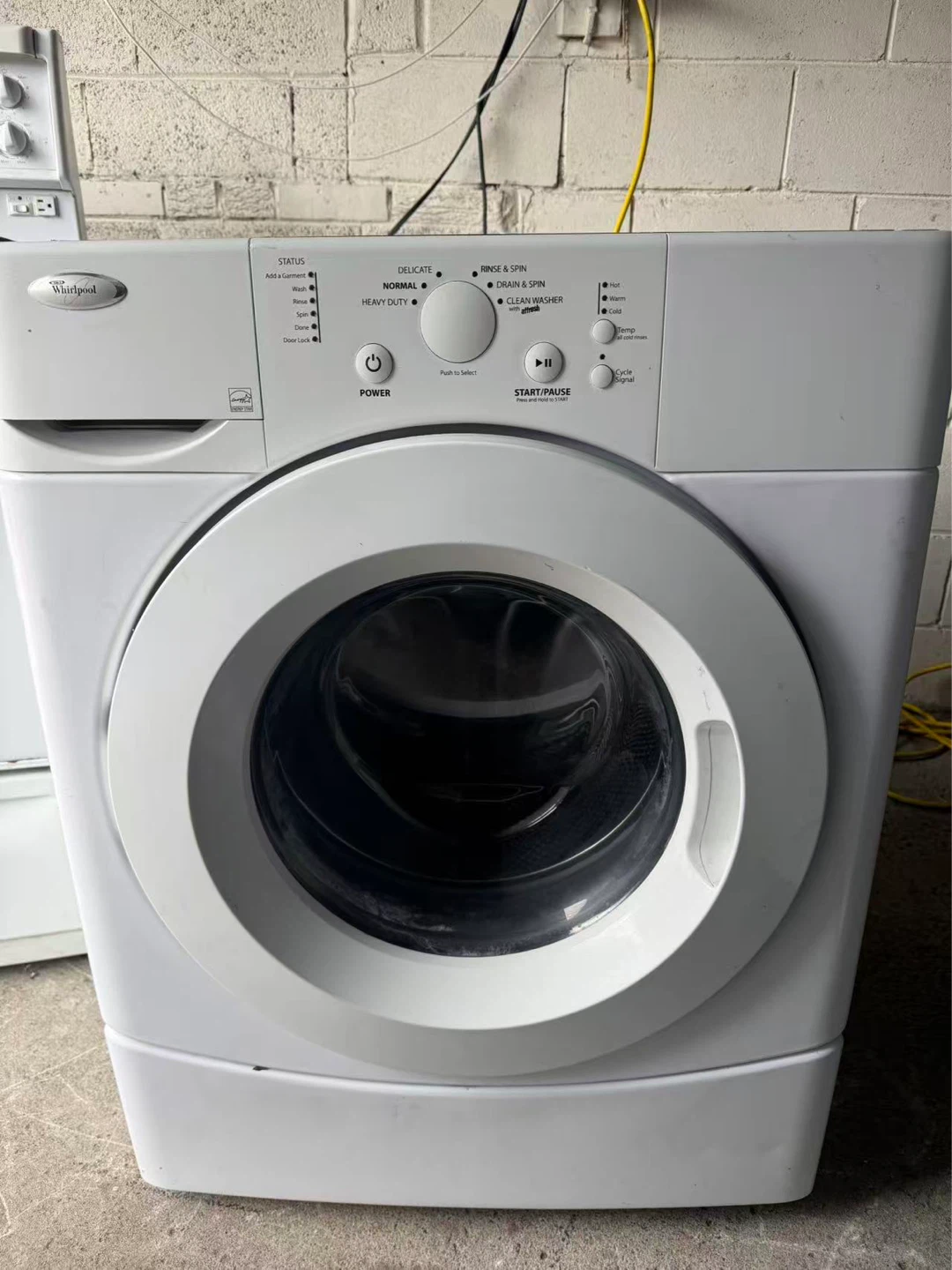 Good condition Whirlpool washer $250 - photo 2