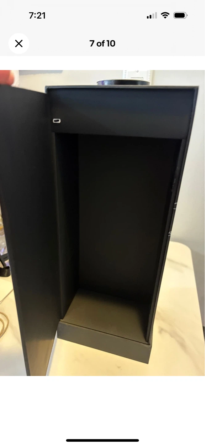 Crunchyroll Solo Leveling Kasaka's Venom Fang Display Box - photo 4