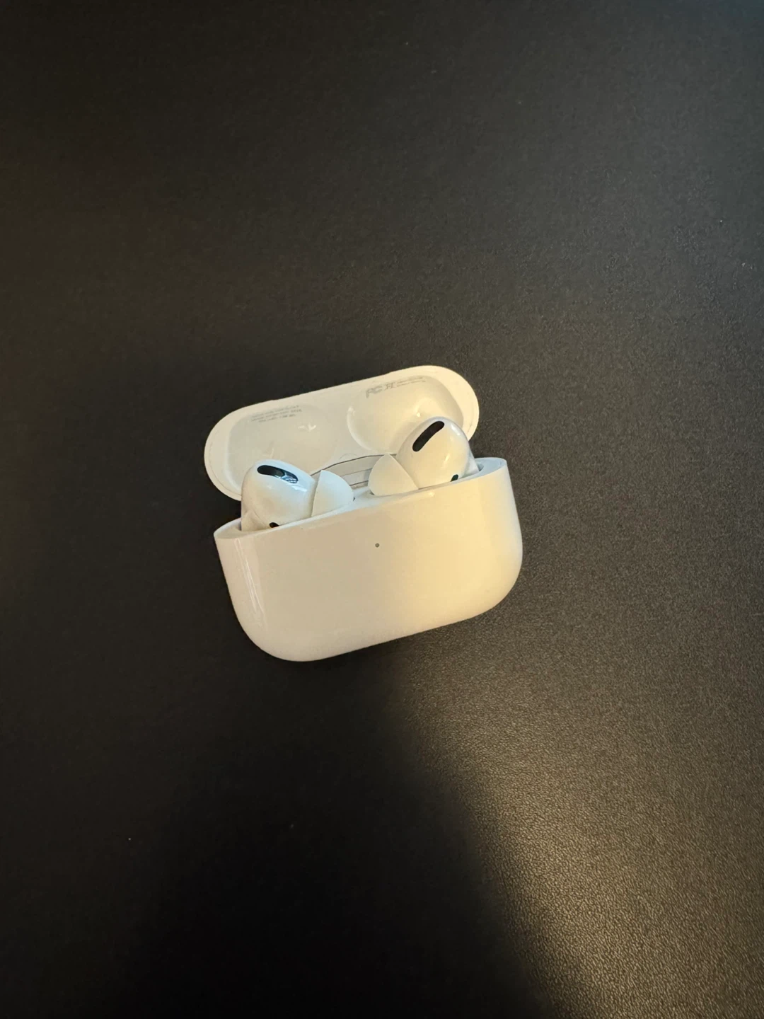 Apple AirPods Pro (1st Generation)