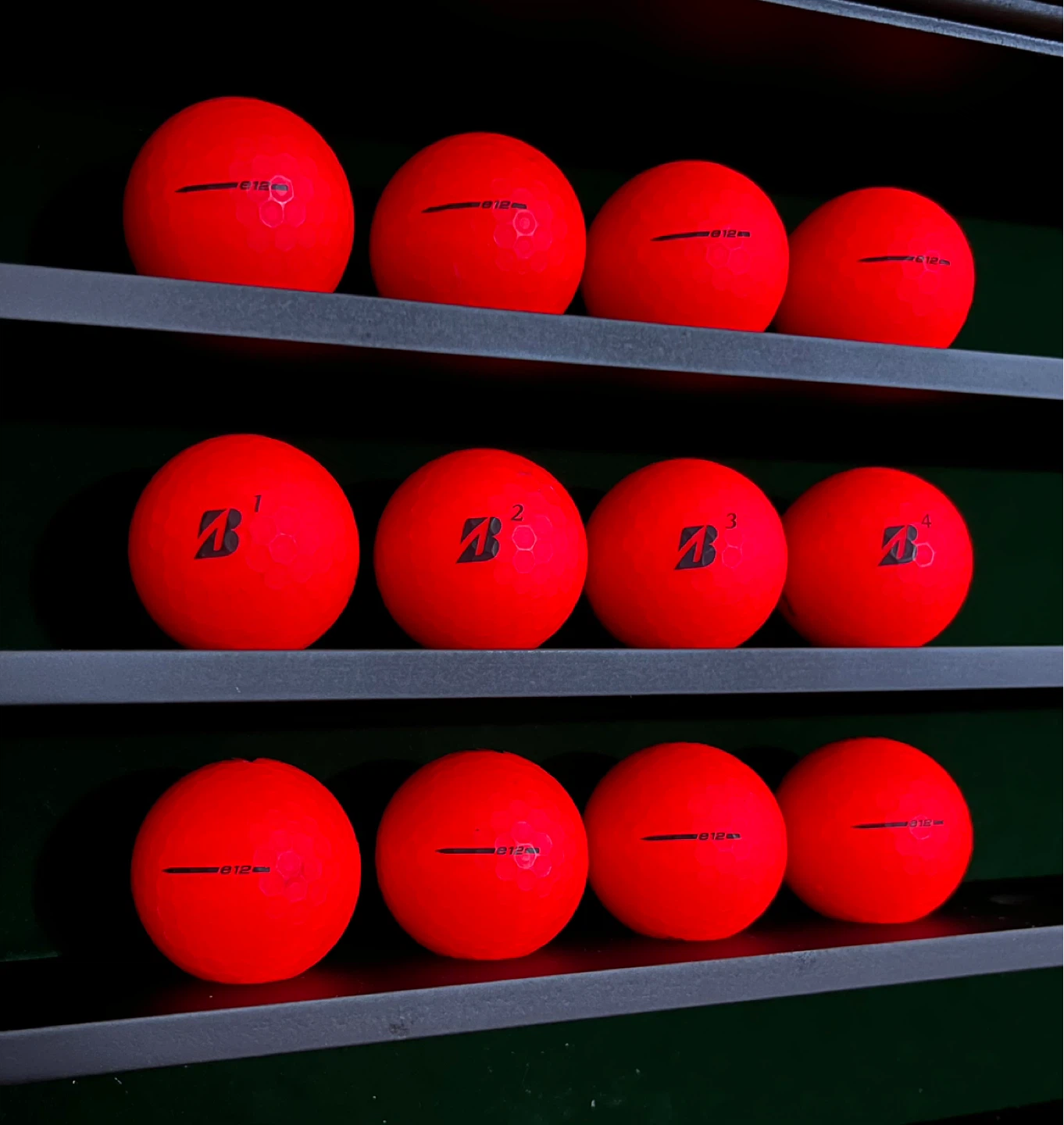 Bridgestone e12 Golf Balls, 12x Red - photo 3