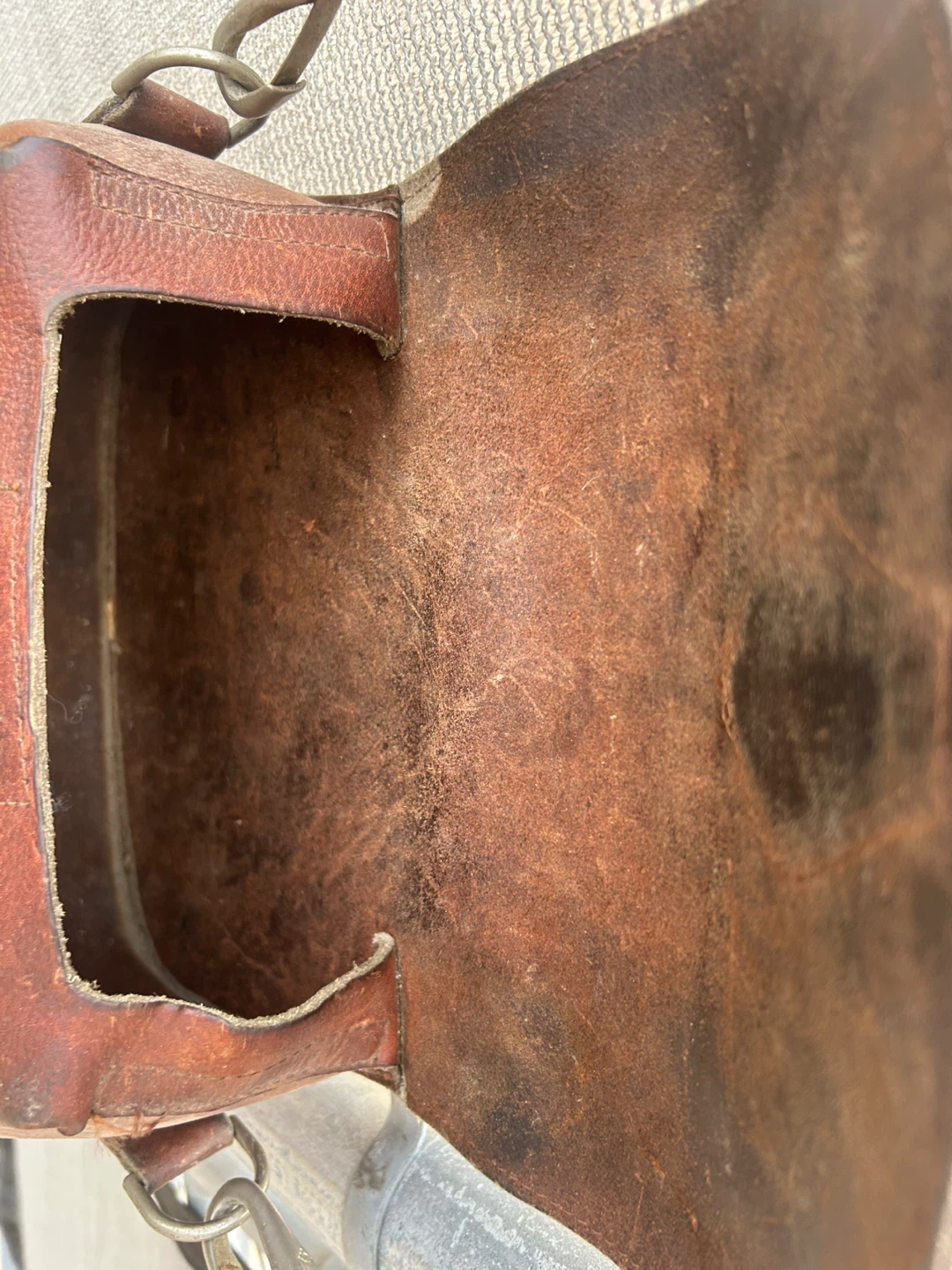 Vintage Brown Leather Fly Fishing Satchel - photo 4