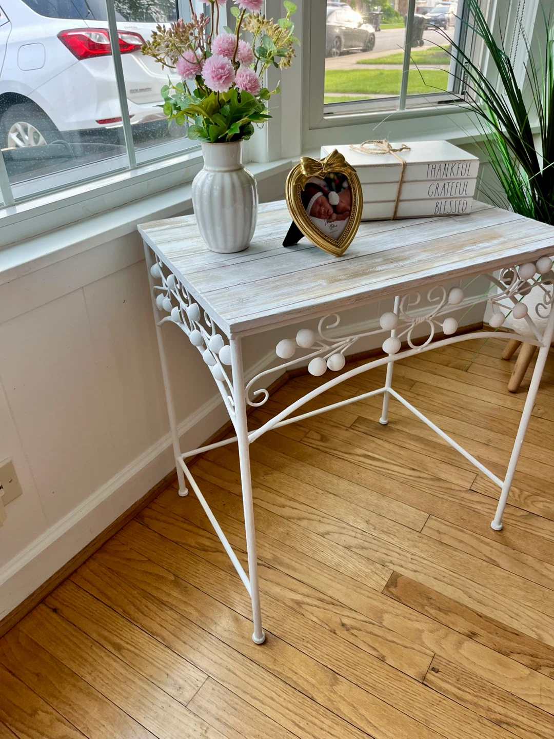 CUTE LARGE SIDE  TABLE/ENTRY - photo 3