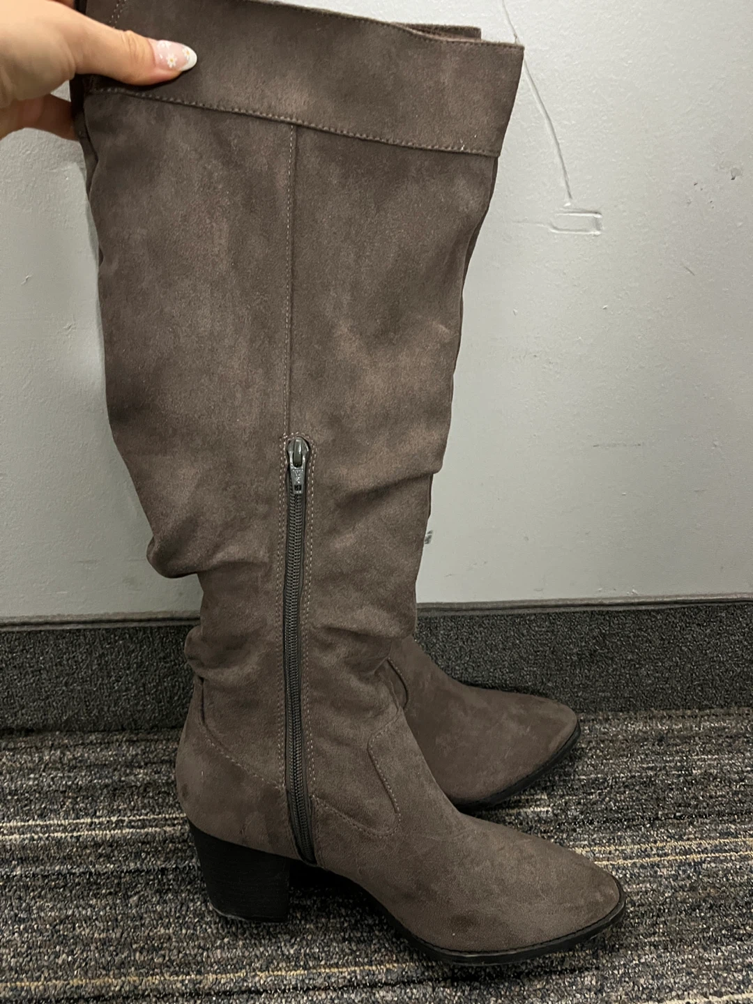 Time & Tru Women's Grey Suede Boots (Size 9) - photo 3