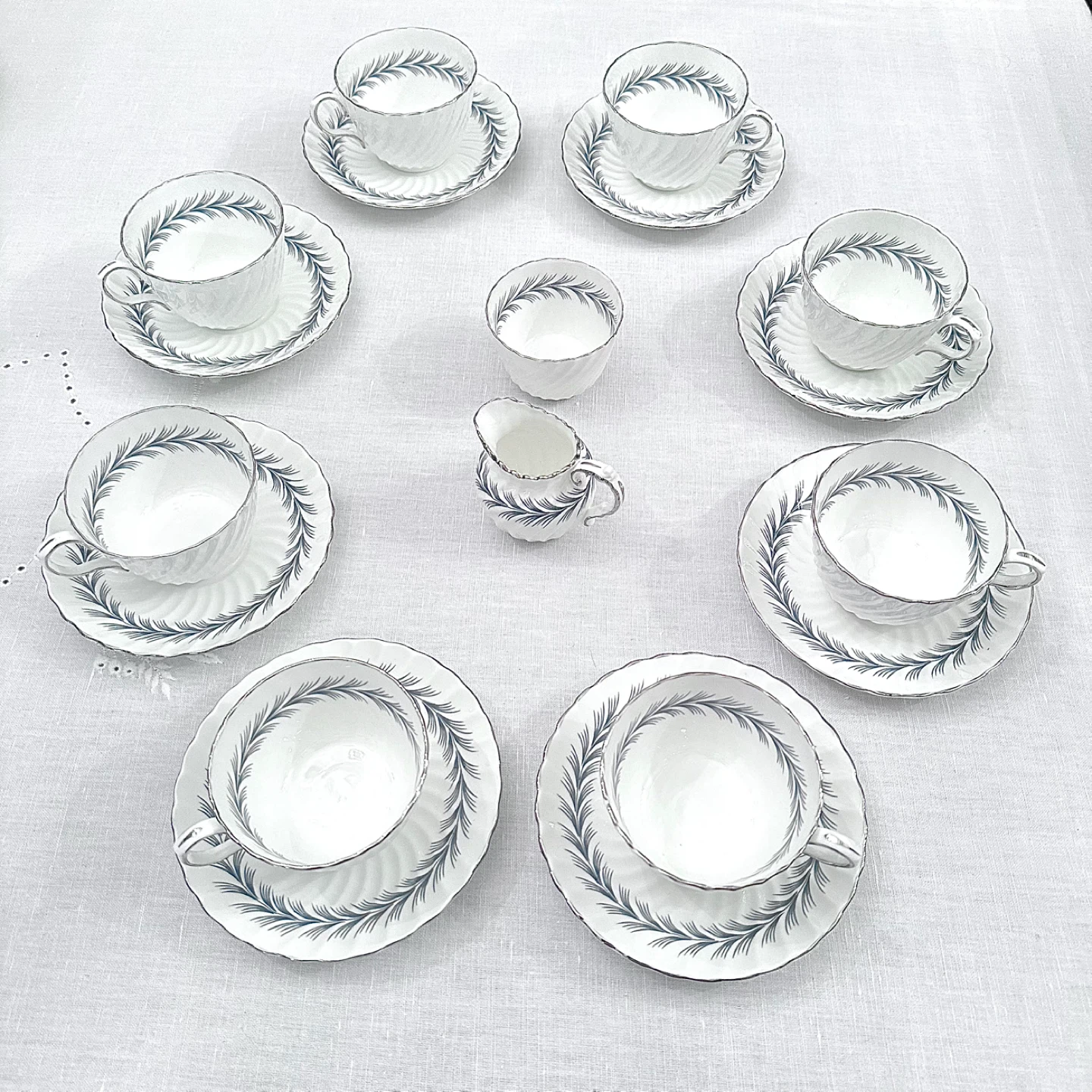 Aynsley Mayfair tea set for 8