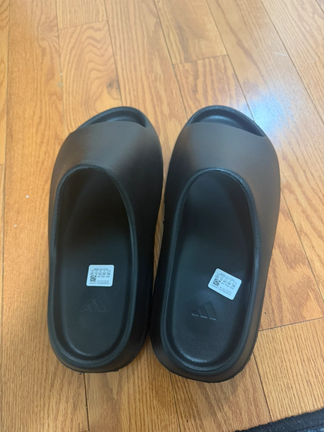 Adidas Yeezy Slide