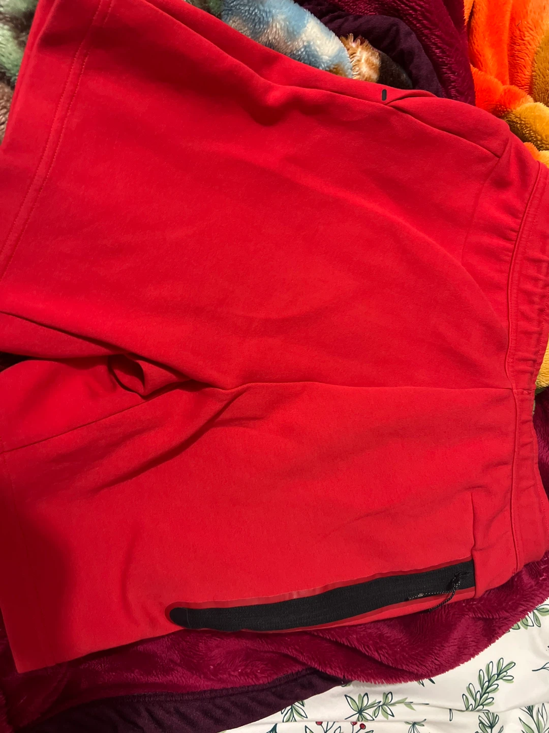 Nike Red Tech Fleece Shorts Size Small - photo 3