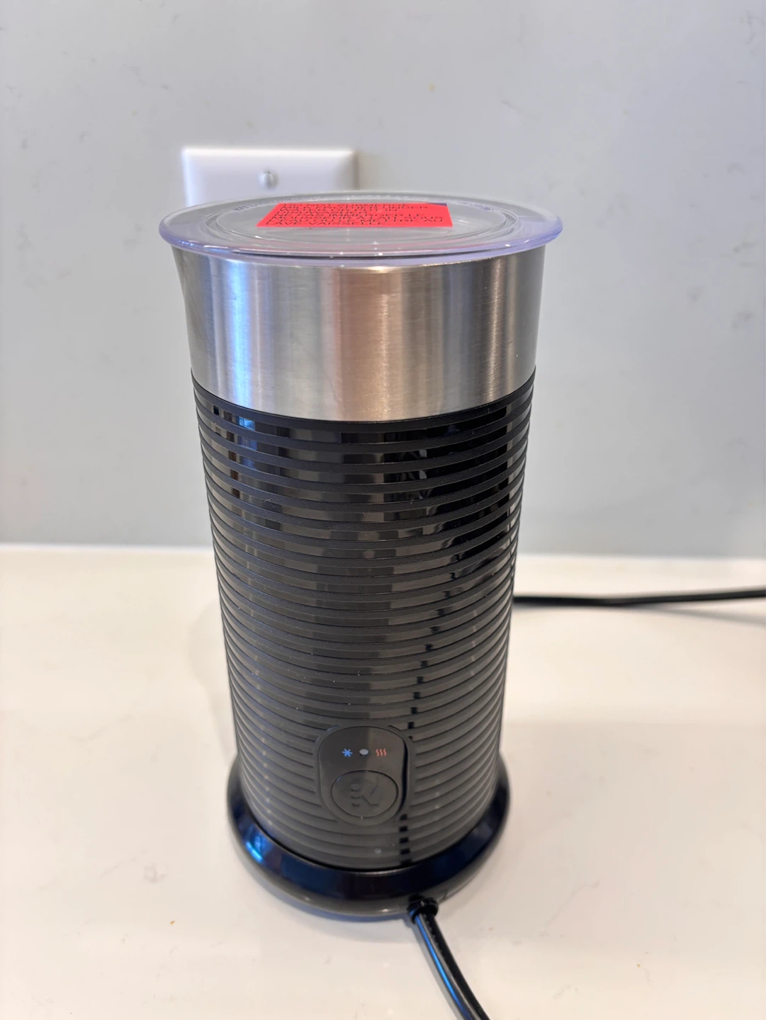 Keurig Cold & Hot Milk Frother - photo 2
