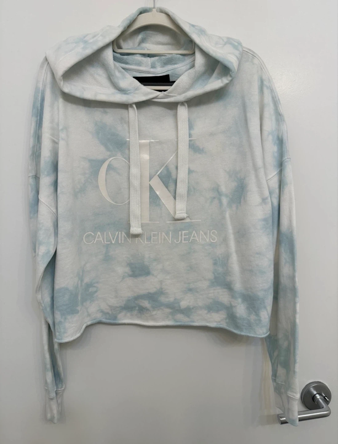 Calvin Klein Jeans Tie-Dye Hoodie & Shorts Set - photo 2