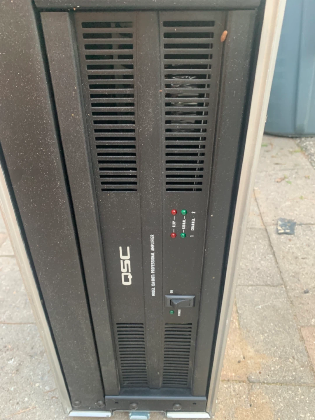 QSC Professional Power Amplifier - photo 3