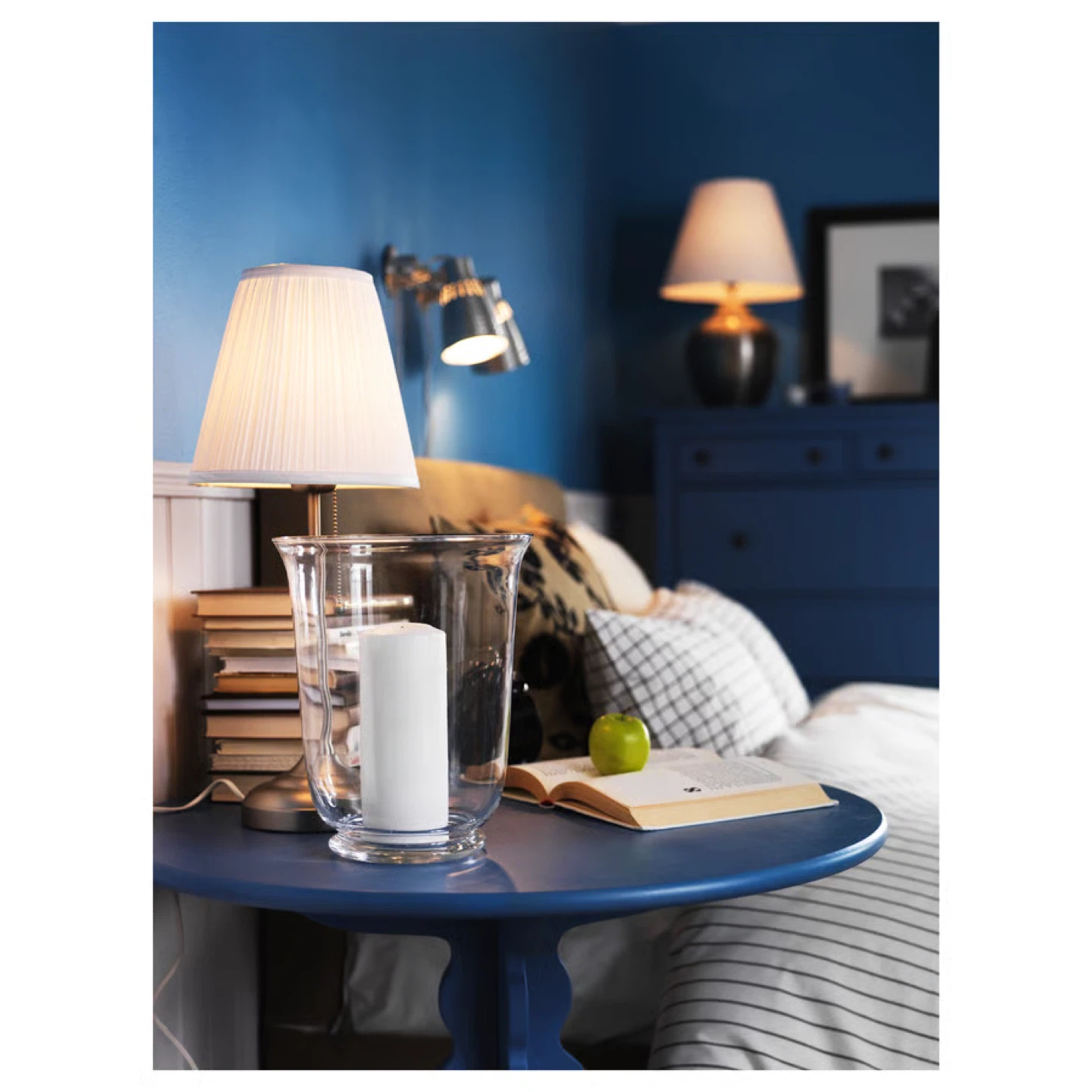 Table Lamp with Pleated Shade - photo 3