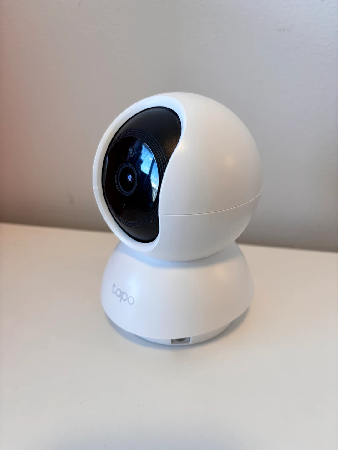 Tapo Pan/Tilt Home Security Wi-Fi Camera - photo 2