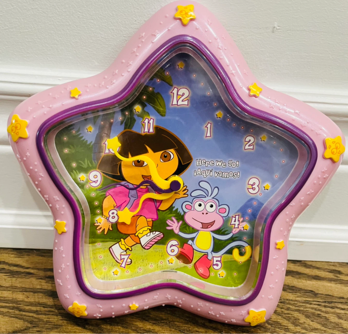 Dora the Explorer Star Clock and 2-Piece Set - photo 2