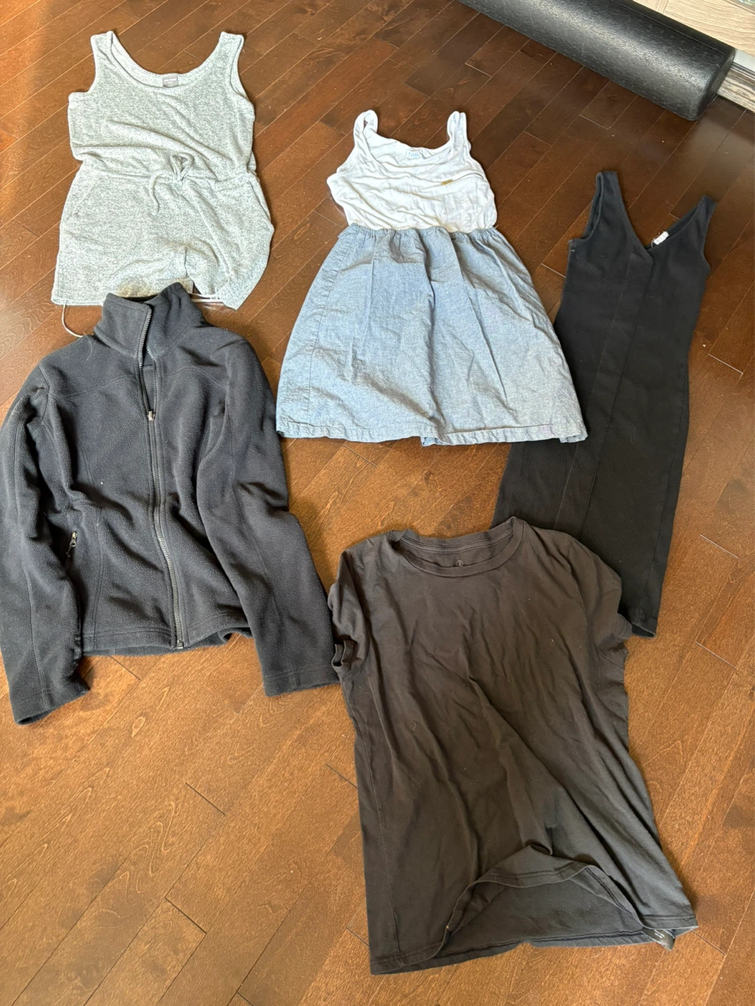 Bundle of 5 Women's Clothing Items