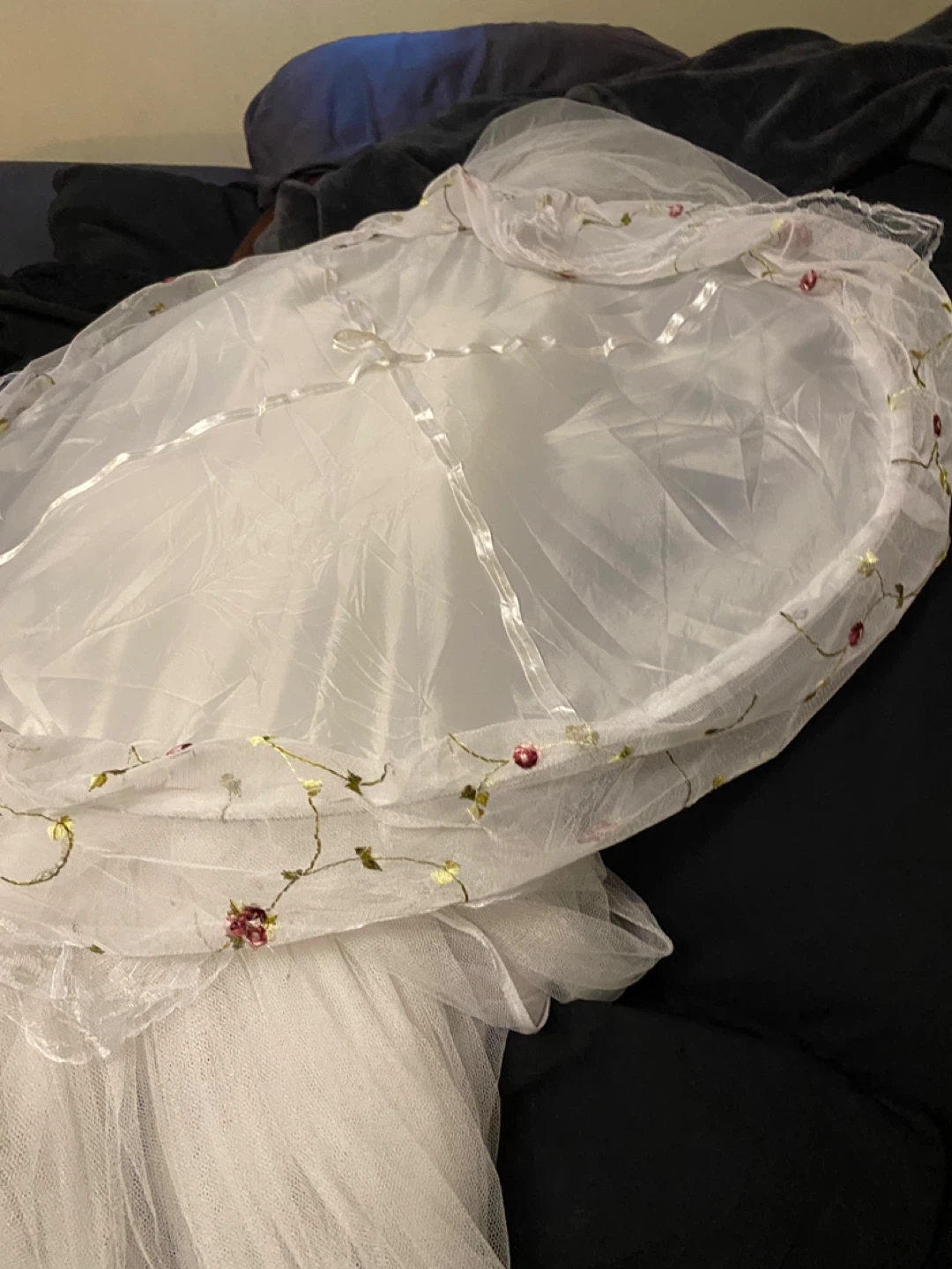 White Tulle Canopy with Floral Embroidery - photo 2