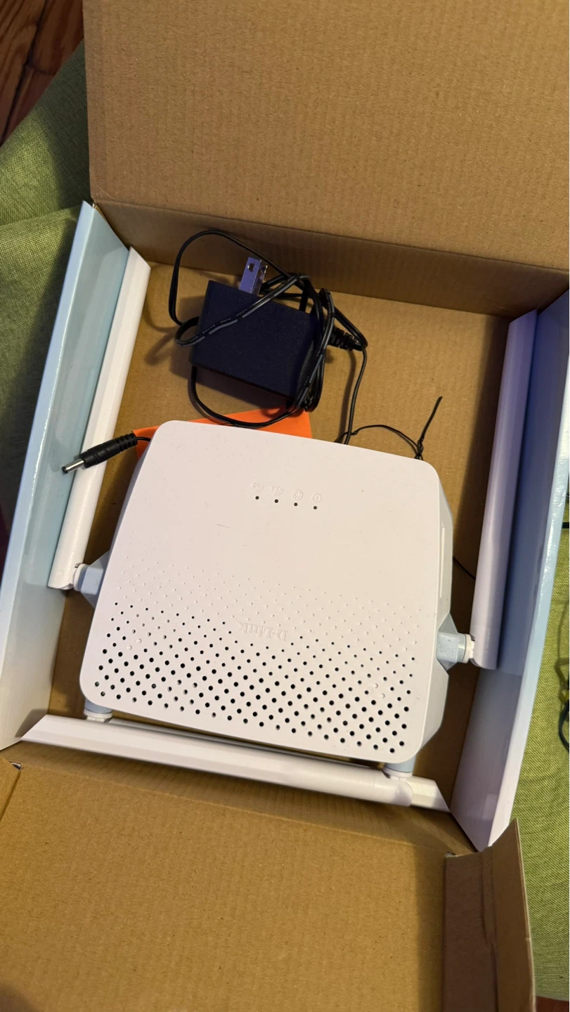 D-Link EAGLEPRO AI AC1200 Smart Router - photo 2