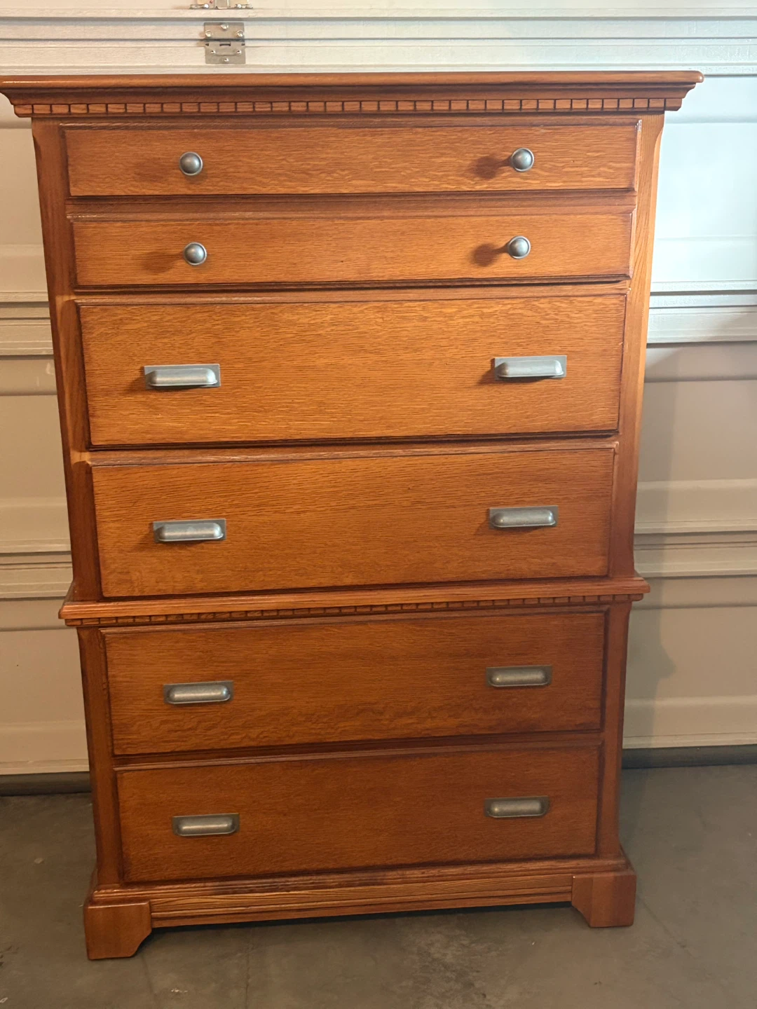 Wood five Drawer Dresser