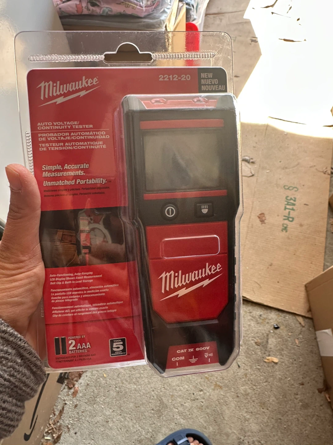 Milwaukee 2212-20 Auto Voltage Tester - photo 2