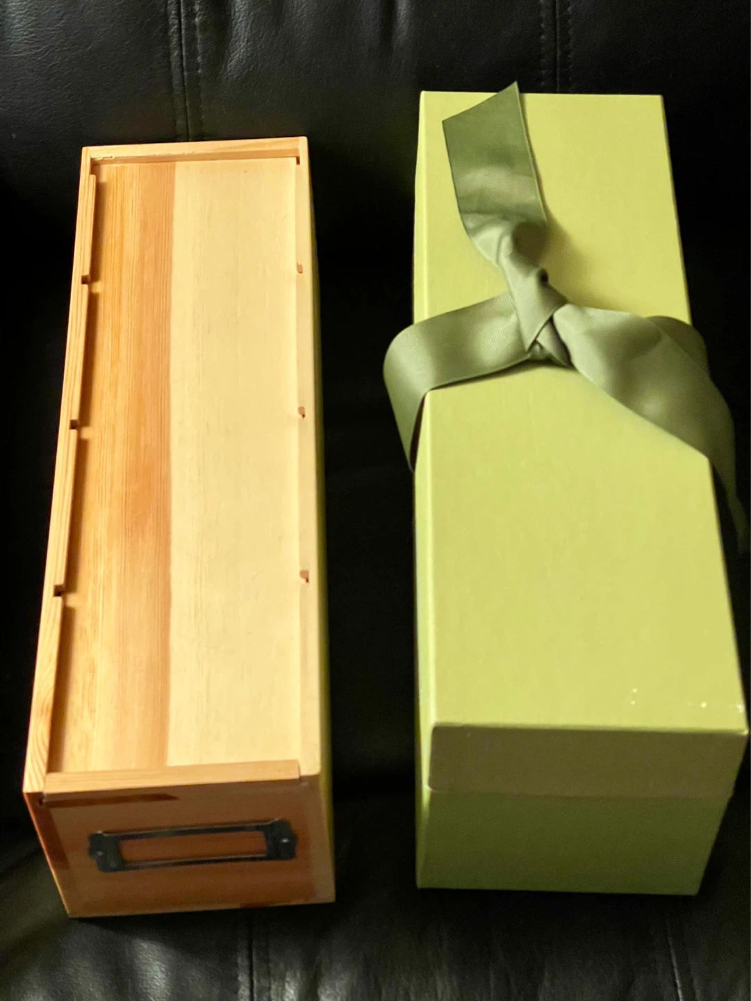 Wooden and green gift box set