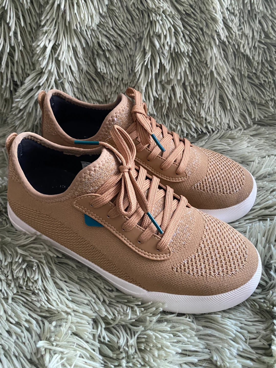 Women's Weekend VESSI Sneakers
