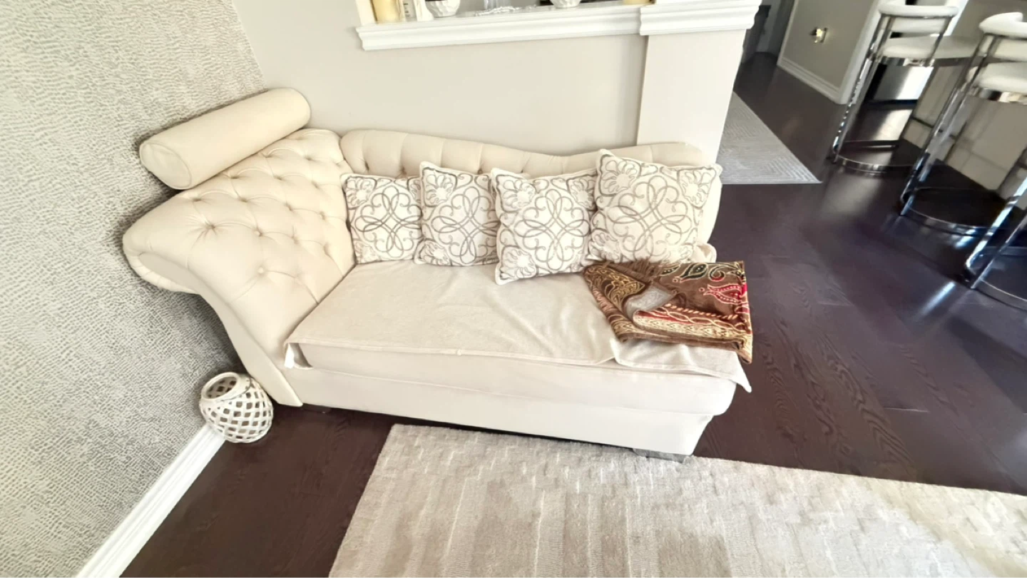 Cream Tufted Sectional Sofa with Pillows - photo 2