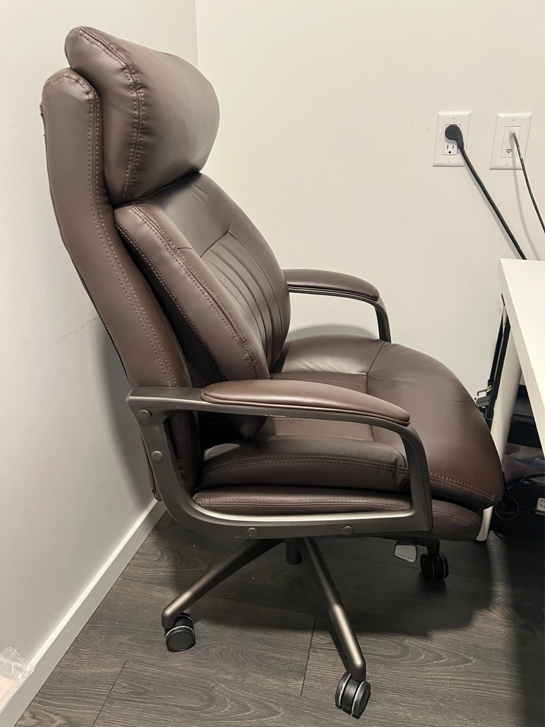 La-Z-Boy Executive Office Chair｜Like New｜Perfect for WFH - photo 2