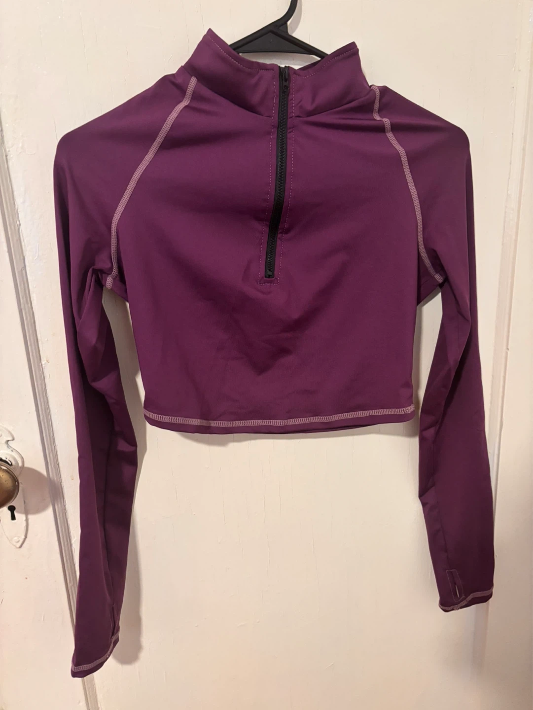 Purple Cropped Athletic Top & Leggings Set - photo 4