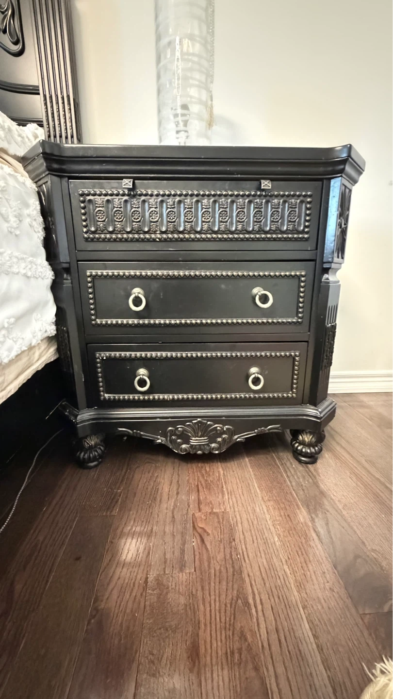 2 Black 3-Drawer Nightstand with Ornate Detailing