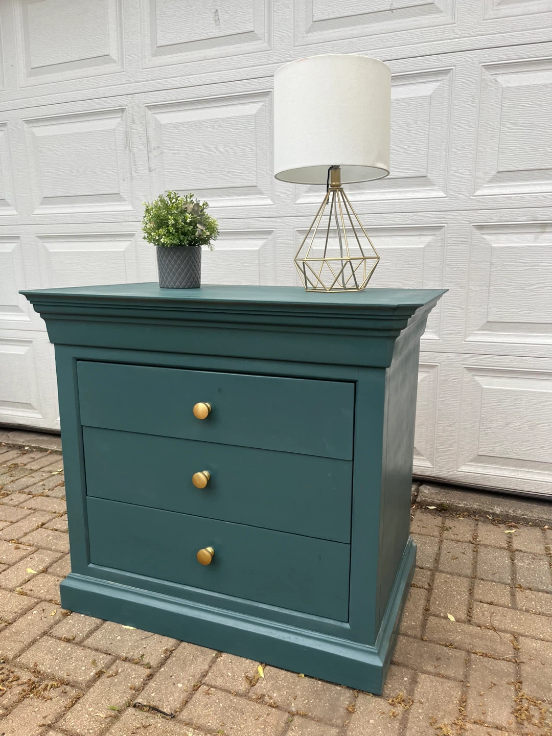 Solid wood refurbished furniture