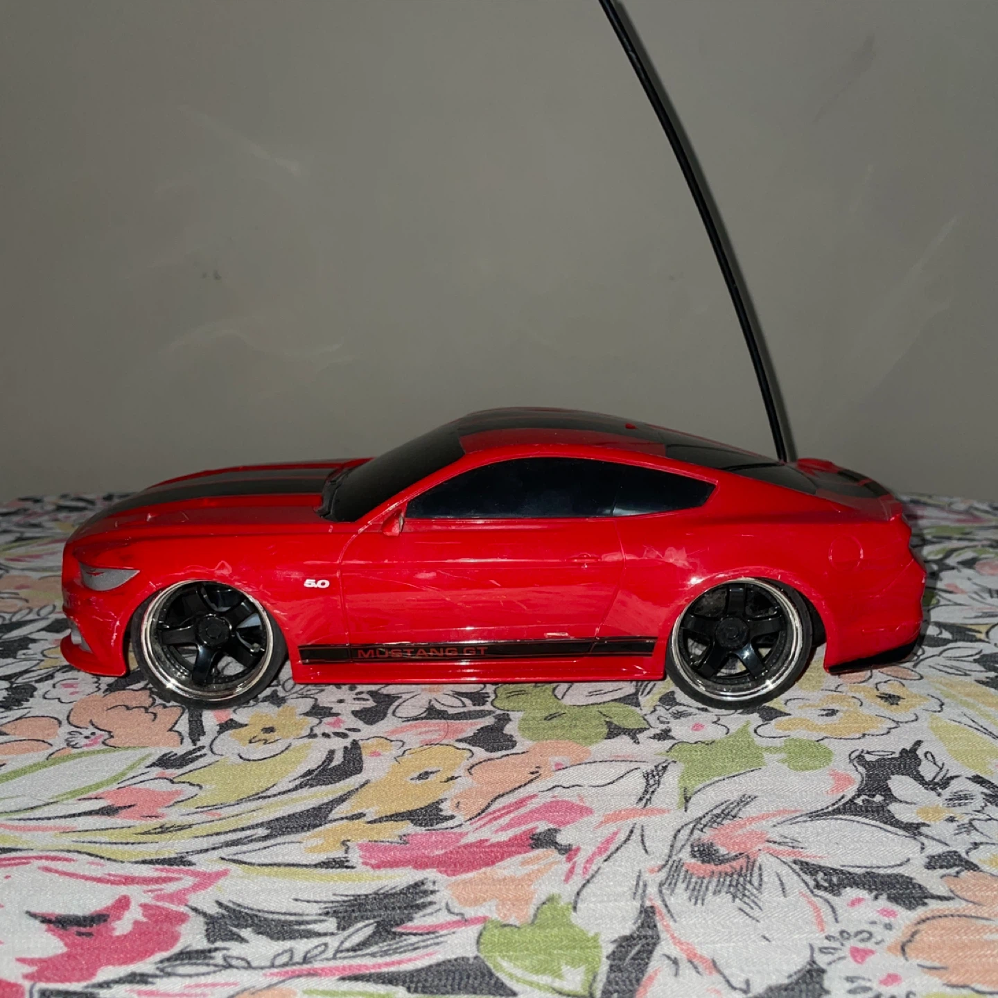 Jada R/C Mustang GT Remote Control Car - Red - photo 2