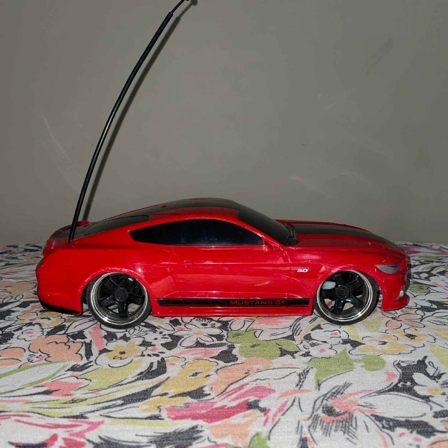 Jada R/C Mustang GT Remote Control Car - Red - photo 4