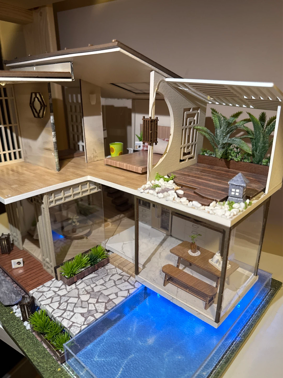 DIY Miniature Dollhouse with Pool and Modern Design - photo 3