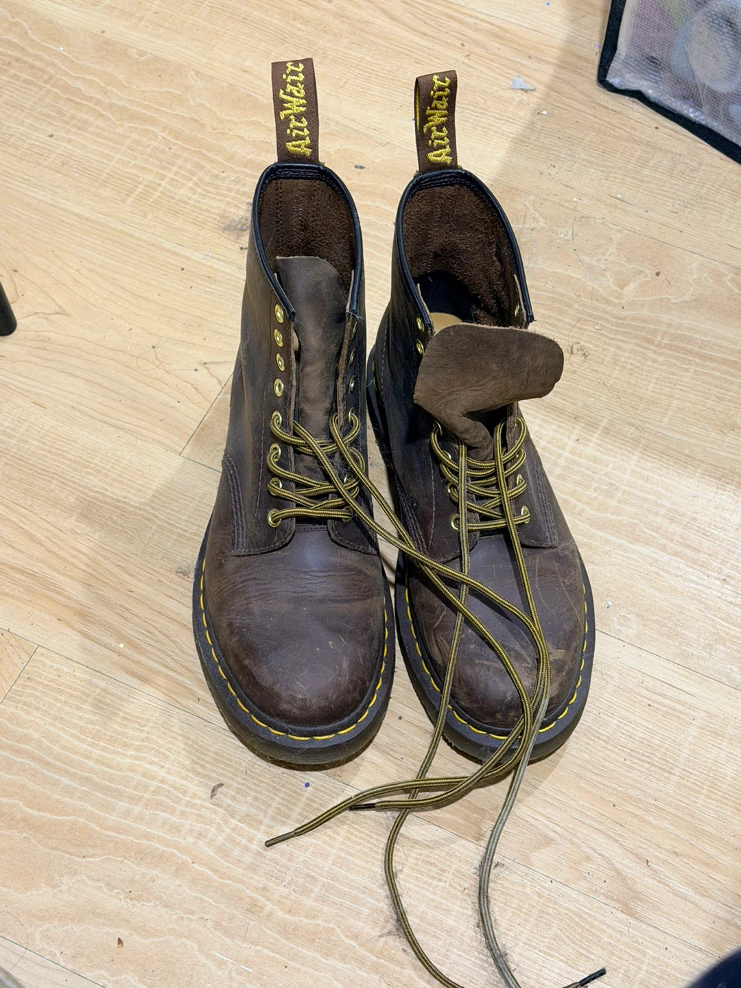 Dr. Martens 1460 Pascal Boots size 9 - Brown Leather