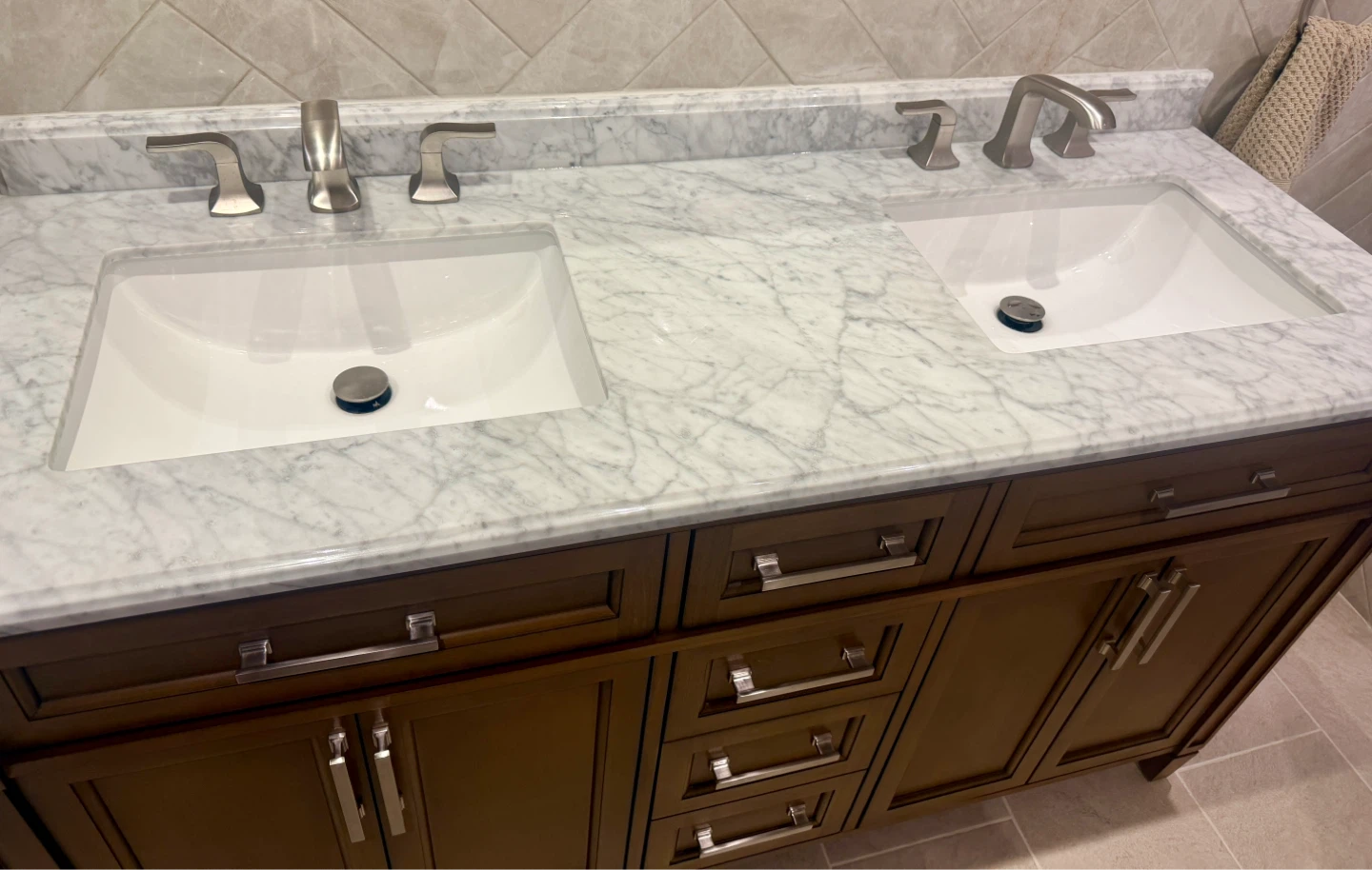 Double Vanity with Marble Top - photo 2