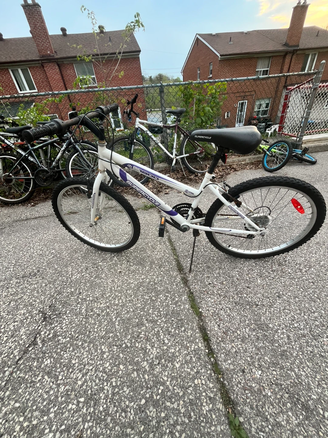 Huffy equator bike