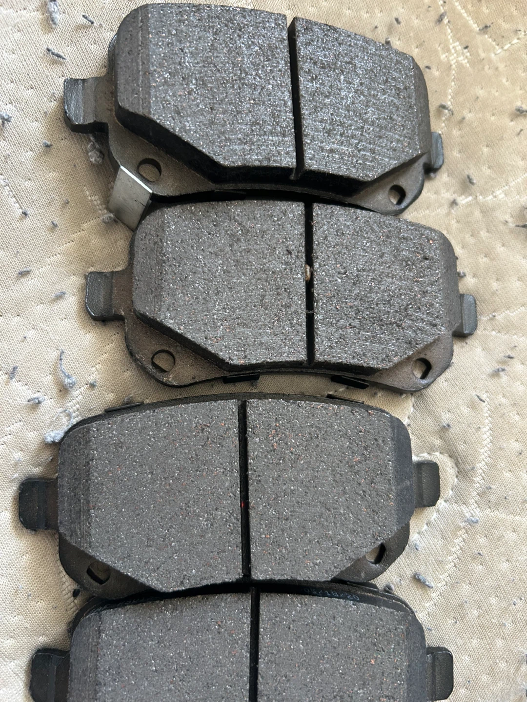 Set of 4 Car Brake Pads - photo 2