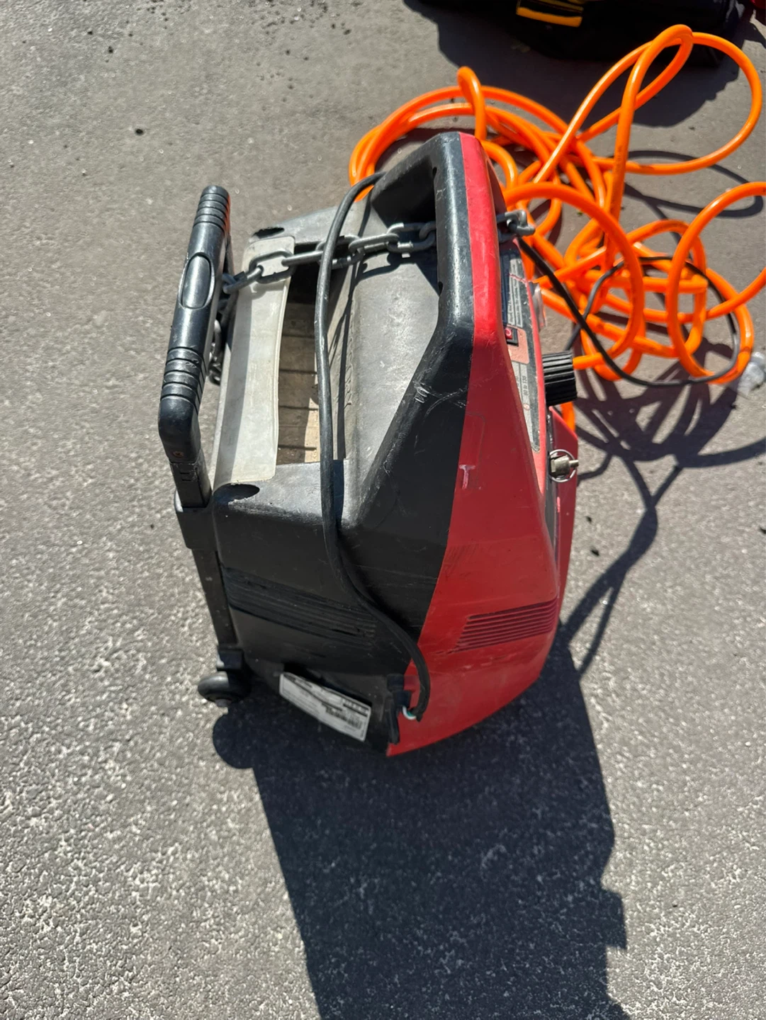 Husky "Easy Air to Go" Air Compressor - photo 4