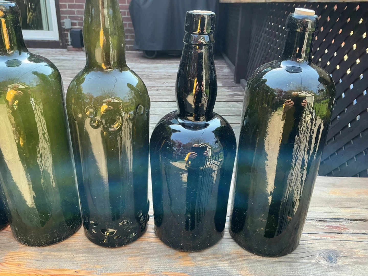 7 Antique Green & Dark Collectible Glasd Bottles! - photo 2