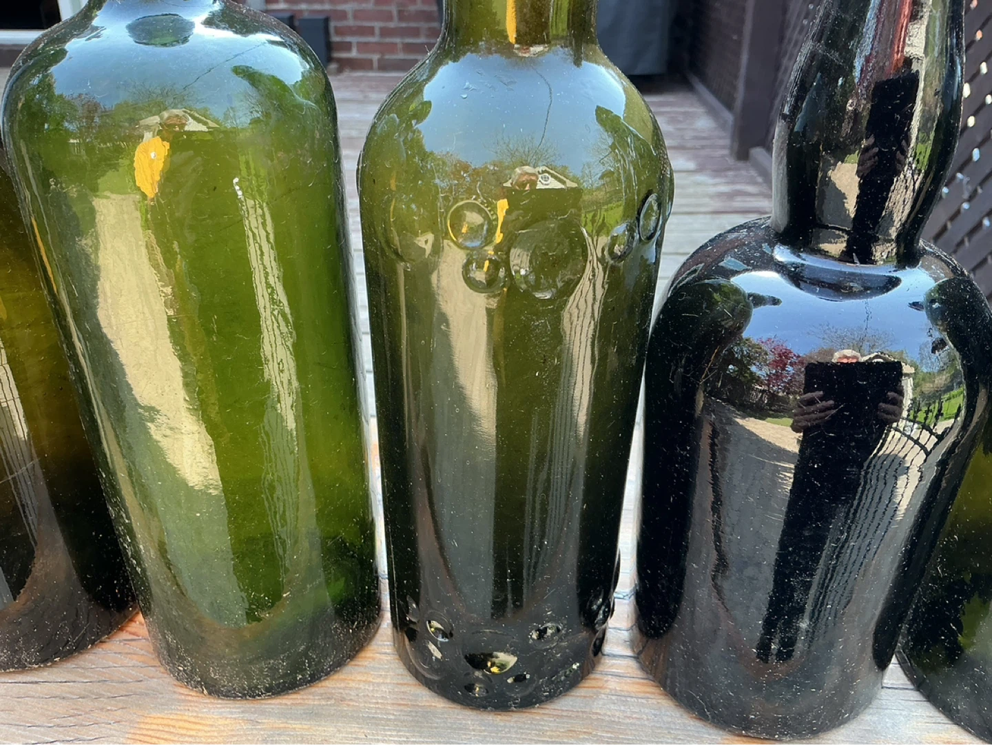 7 Antique Green & Dark Collectible Glasd Bottles! - photo 3