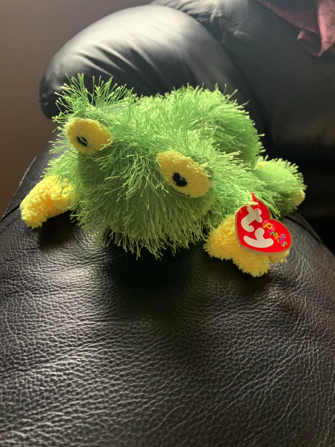 Ty Beanie Baby Pinks the Frog Plush Toy