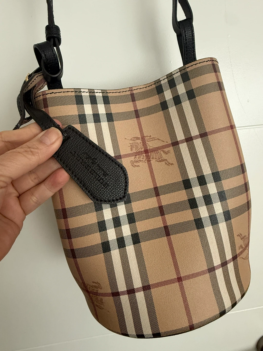 Burberry Bucket Bag Haymarket - photo 5