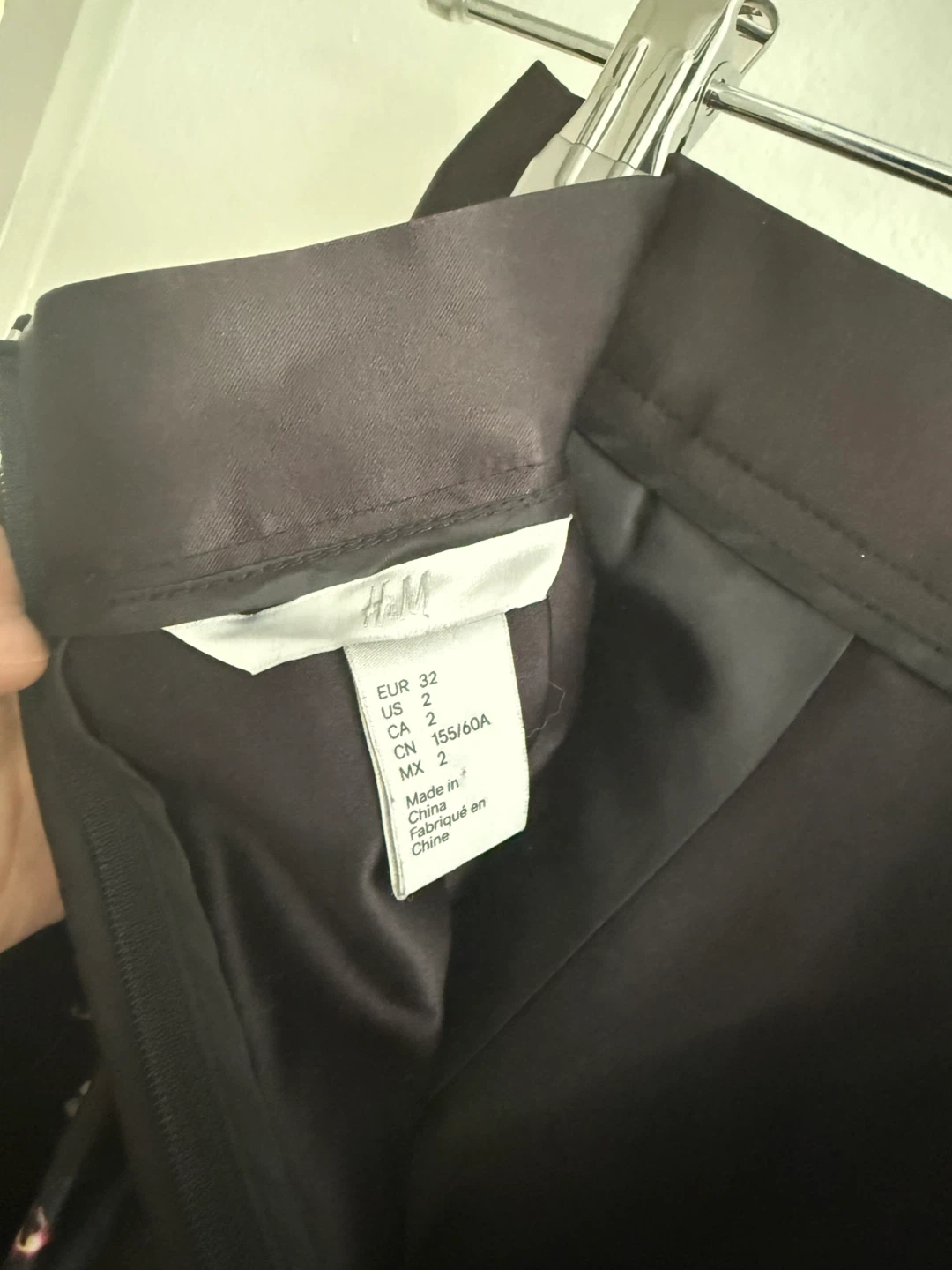 H&M Floral Pleated Skirt - Size 2 - photo 3