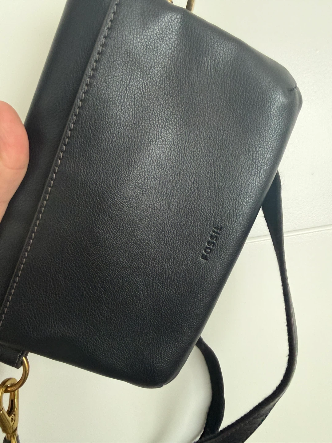 Fossil Neve belt bags in black leather. - photo 4