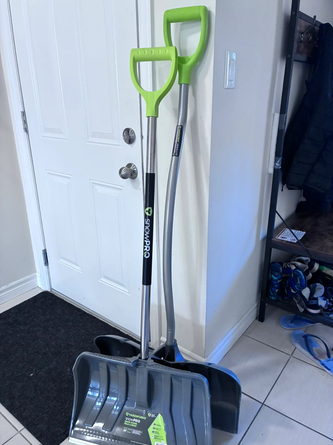 Snow Pro and True Temper Snow Shovels - photo 2