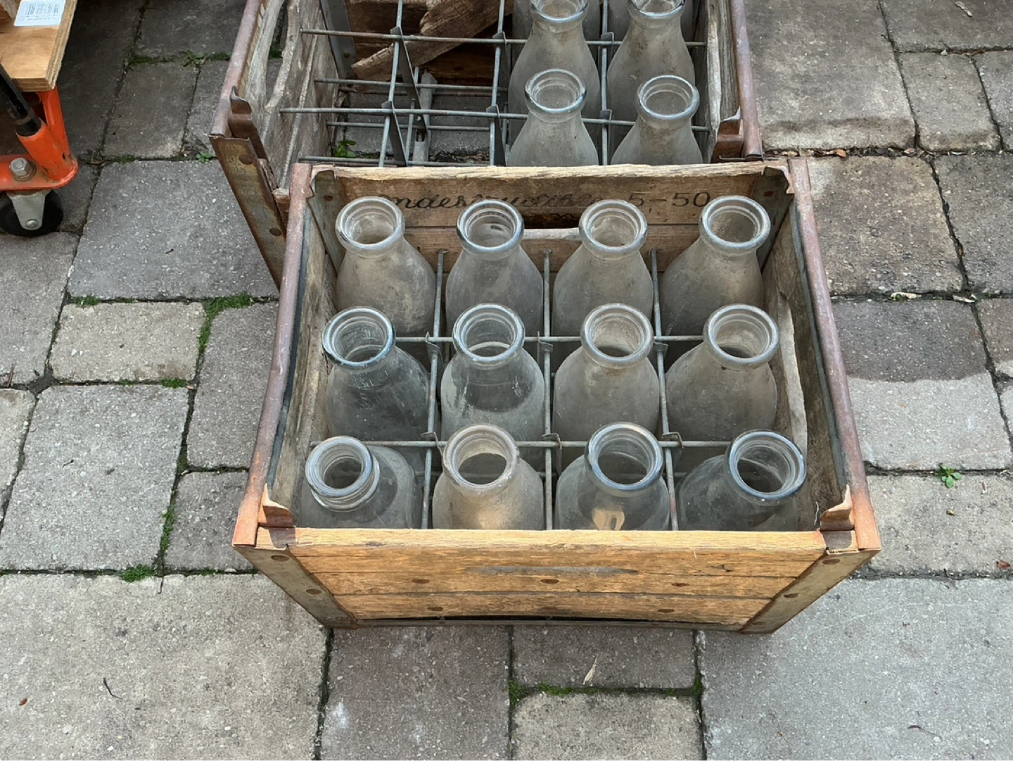 Antique Dairy Milk Bottles with Wooden Crates ! - photo 3