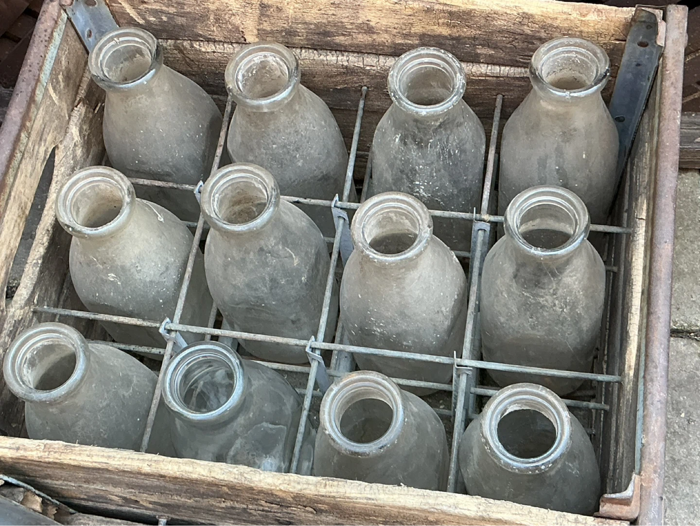 Antique Dairy Milk Bottles with Wooden Crates ! - photo 5