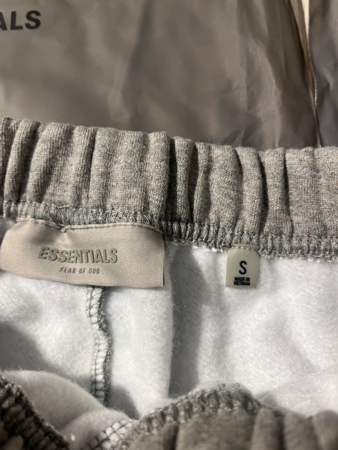 Essentials shorts grey (2 in stock) - photo 3