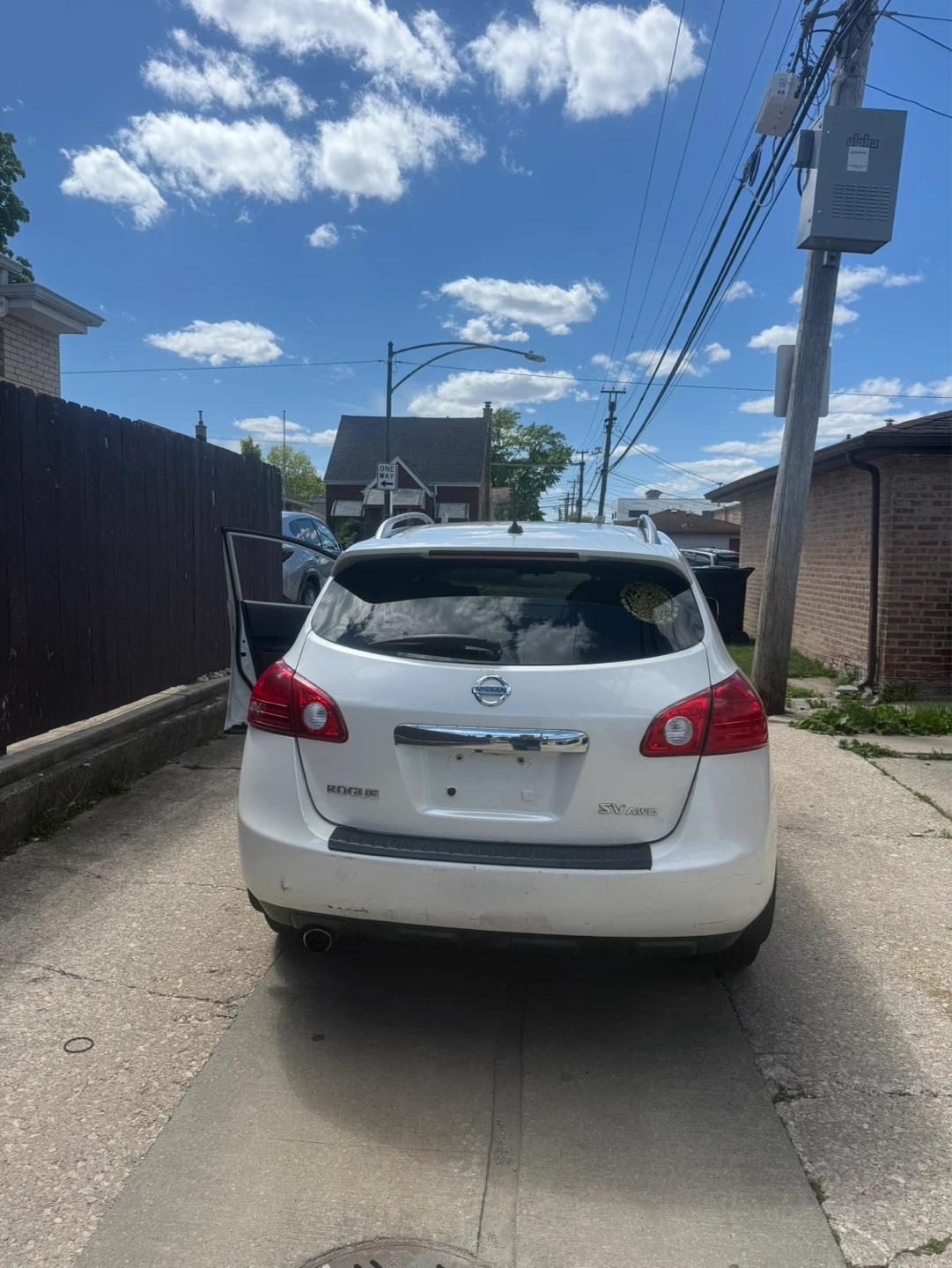 White Nissan Rogue SV AWD - photo 2
